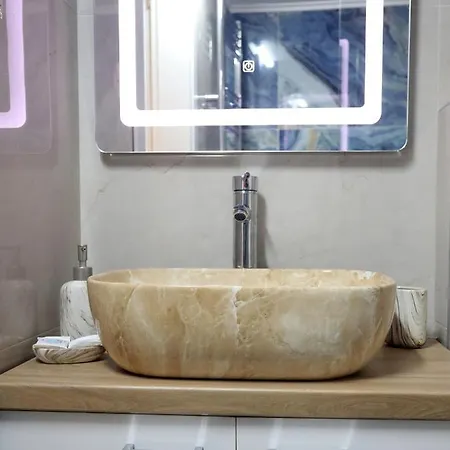 Psimithefto Luxury Apartman *